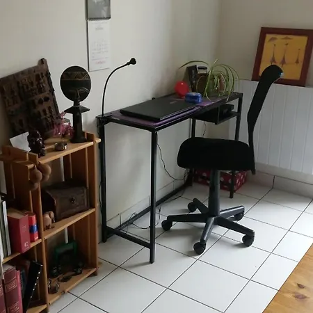 Courtyard Apartment, Close To Tram And Center Apartment