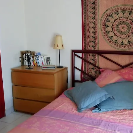 شقة Courtyard Apartment, Close To Tram And Center *